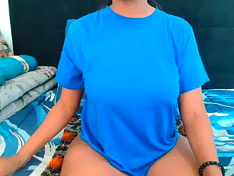 Snapshot of CreamySexyPussy chatting on 26, 10, 2025 CreamySexyPussy online show from 26, 10, 2025