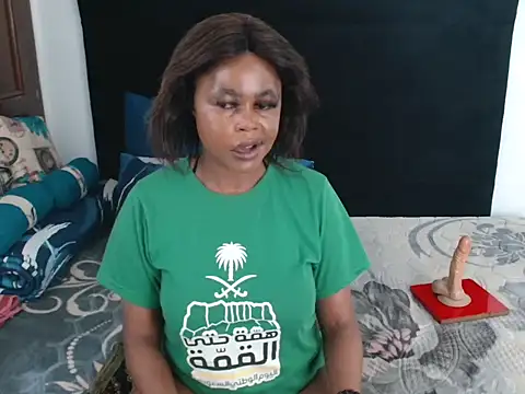 Snapshot of CreamySexyPussy chatting on 24, 11, 2025 CreamySexyPussy online show from 24, 11, 2025