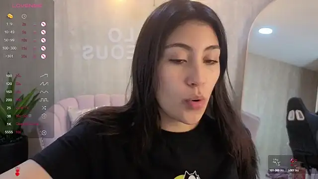 Snapshot of Zoe_Blaze_A chatting on 2, 10, 2025 Zoe Blaze A online show from 2, 10, 2025