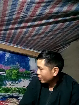 Snapshot of DungLuongg chatting on 9, 1, 2026 DungLuongg online show from 9, 1, 2026