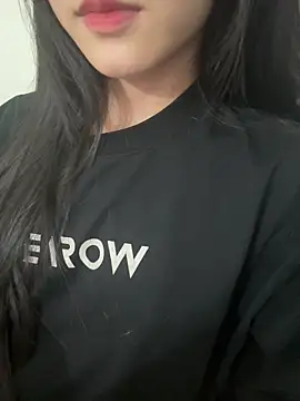 Snapshot of Desi_sara chatting on 26, 9, 2025 Desi sara online show from 26, 9, 2025