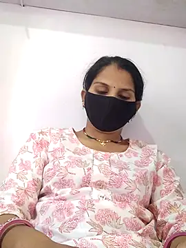 poojam93 online show from 7, 10, 2025