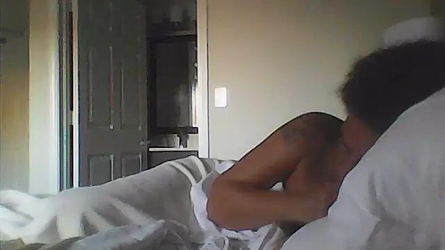 sarahkat86 online show from 13, 6, 2026