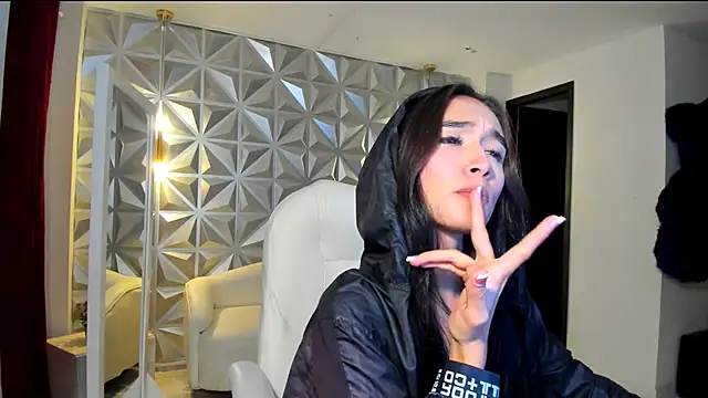 hellen tease online show from 21, 4, 2026