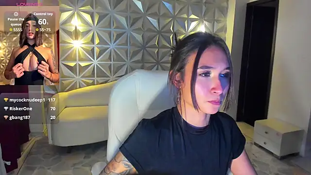 hellen tease online show from 28, 7, 2026