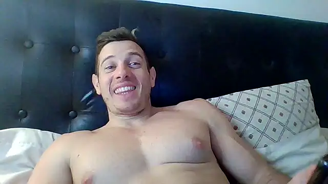 luca23millo90 online show from 13, 9, 2025