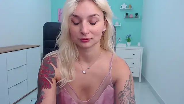 LilFleurish online show from 21, 10, 2025