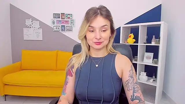 Snapshot of LilFleurish chatting on 10, 3, 2026 LilFleurish online show from 10, 3, 2026