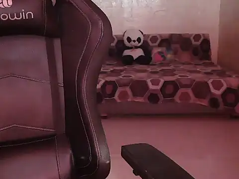 Simmi Ji online show from 11, 11, 2025