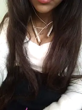 Neha Tyagi online show from 19, 11, 2025