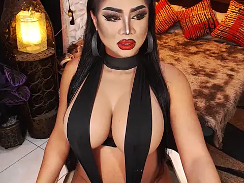 TRANSLUNAA online show from 8, 6, 2026