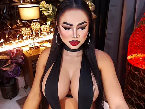 Snapshot of TRANSLUNAA chatting on 26, 7, 2026 TRANSLUNAA online show from 26, 7, 2026