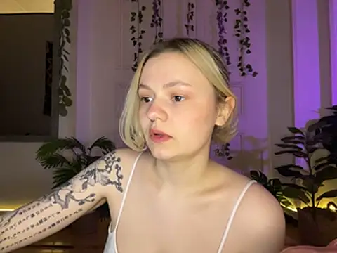 MoonIvy  online show from 7, 8, 2026