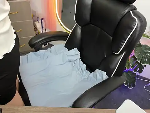 Xiao cute online show from 4, 11, 2025