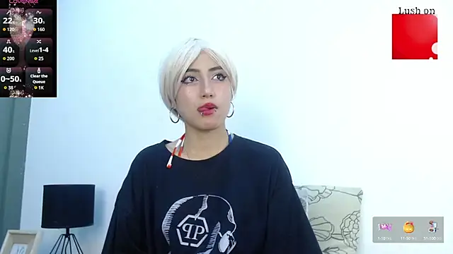 Snapshot of Vampgyal chatting on 9, 10, 2025 Vampgyal online show from 9, 10, 2025