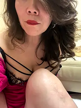 anna yngs online show from 1, 11, 2025