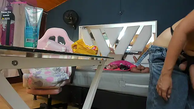 Lena Bdsm online show from 4, 2, 2026