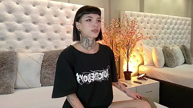 Snapshot of aa_lunit chatting on 18, 9, 2025 aa lunit online show from 18, 9, 2025