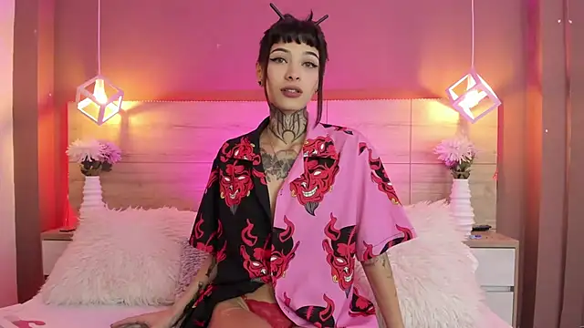 Snapshot of aa_lunit chatting on 7, 11, 2025 aa lunit online show from 7, 11, 2025