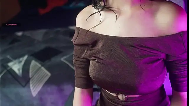 NidhiChandra online show from 10, 9, 2025