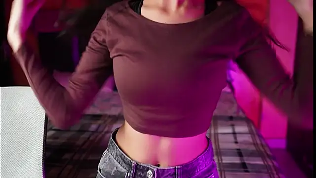 NidhiChandra online show from 17, 9, 2025