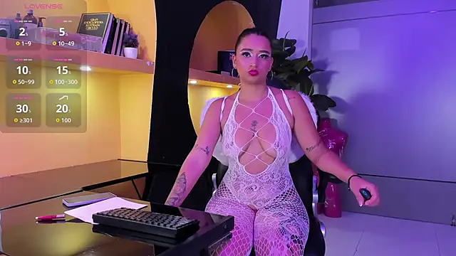 Bela Jones online show from 9, 11, 2025