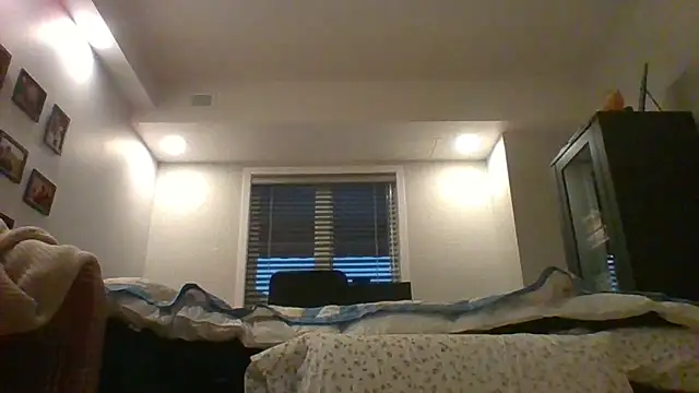 forbiddenbabygirl online show from 15, 11, 2025