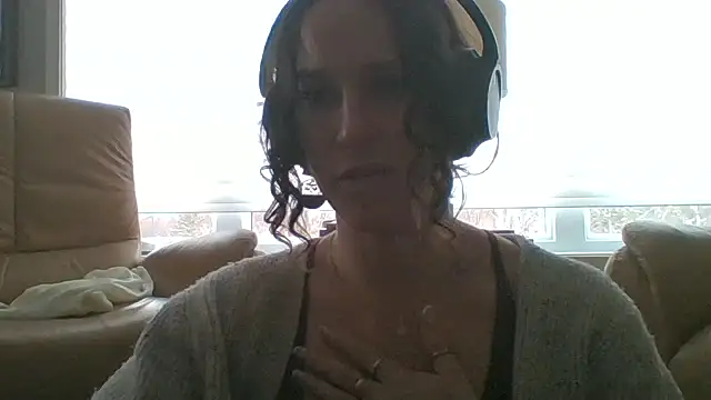 forbiddenbabygirl online show from 17, 11, 2025