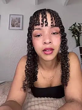 Yasmin777  online show from 10, 6, 2026