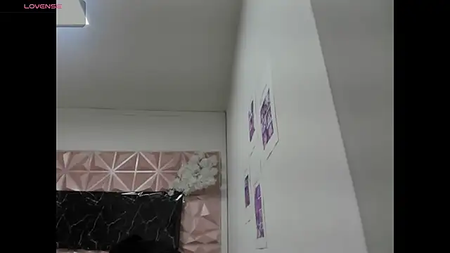 Scarlet fx online show from 12, 3, 2026