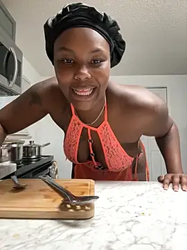 Snapshot of Bleuk chatting on 17, 10, 2025 Bleuk online show from 17, 10, 2025