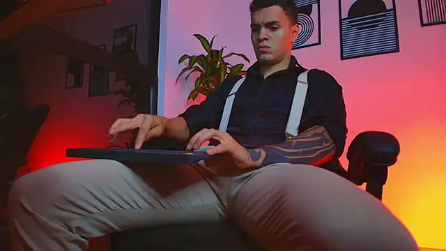 ALPHA DOMINUS  online show from 25, 4, 2026