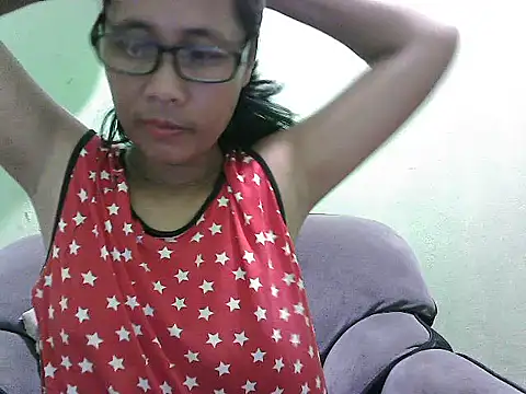 Snapshot of HotLadyPinay32 chatting on 1, 5, 2026 HotLadyPinay32 online show from 1, 5, 2026