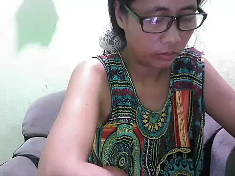 Snapshot of HotLadyPinay32 chatting on 10, 5, 2026 HotLadyPinay32 online show from 10, 5, 2026