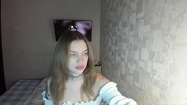 Snapshot of AlisTris chatting on 9, 10, 2025 AlisTris online show from 9, 10, 2025