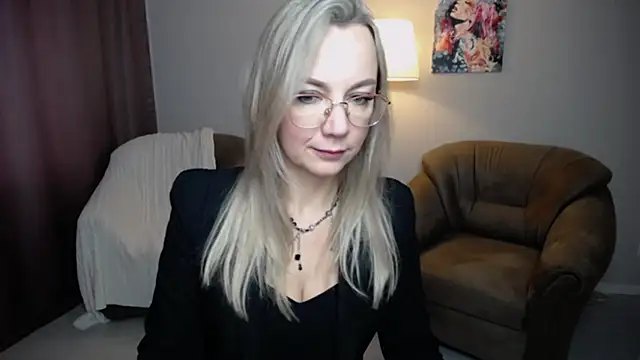 Snapshot of Ava_Elior chatting on 15, 9, 2025 Ava Elior online show from 15, 9, 2025