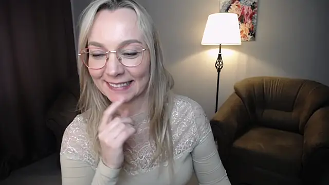 Ava Elior online show from 25, 4, 2026