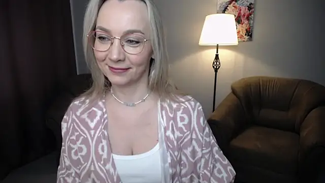 Ava Elior online show from 26, 4, 2026