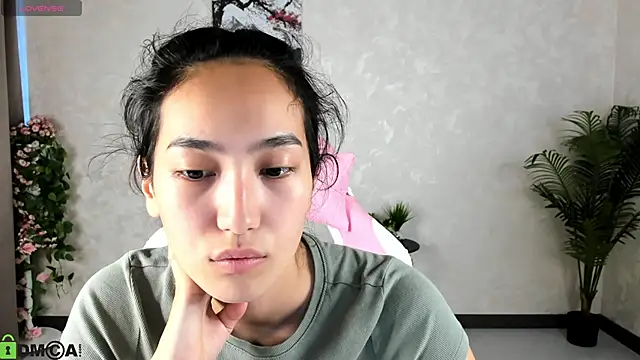 FlirtyAura online show from 30, 9, 2025