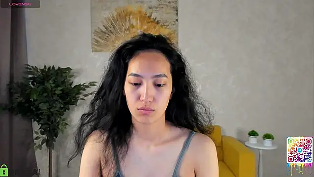 FlirtyAura online show from 25, 4, 2026