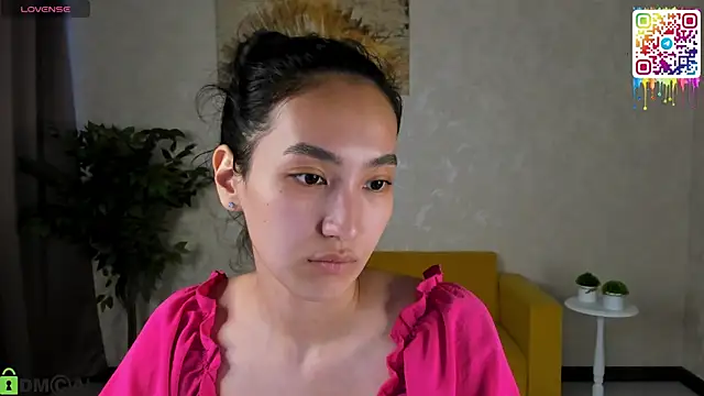 Snapshot of FlirtyAura chatting on 5, 5, 2026 FlirtyAura online show from 5, 5, 2026