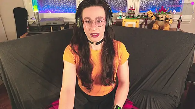 Snapshot of Zesty_Peach chatting on 6, 3, 2026 Zesty Peach online show from 6, 3, 2026