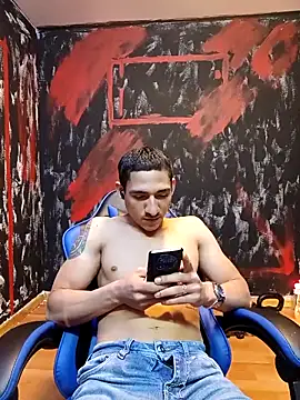 Snapshot of jhonny_thes28 chatting on 5, 5, 2026 jhonny thes28 online show from 5, 5, 2026
