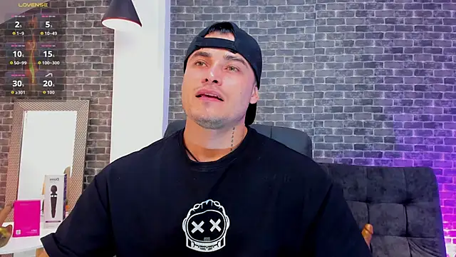 connorsmiith online show from 11, 9, 2025