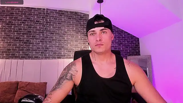 connorsmiith online show from 14, 2, 2026