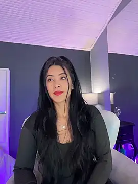 Snapshot of BellaFernandez__ chatting on 27, 11, 2025 BellaFernandez online show from 27, 11, 2025