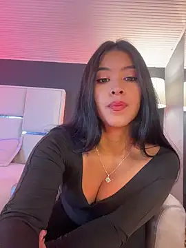 BellaFernandez   online show from 30, 4, 2026