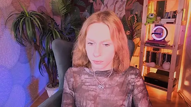 Snapshot of BarbieRichy chatting on 9, 11, 2025 BarbieRichy online show from 9, 11, 2025