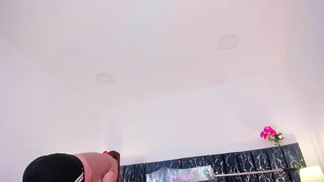 katte landerr online show from 23, 4, 2026