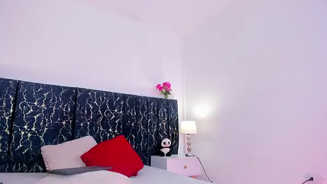 katte landerr online show from 25, 4, 2026